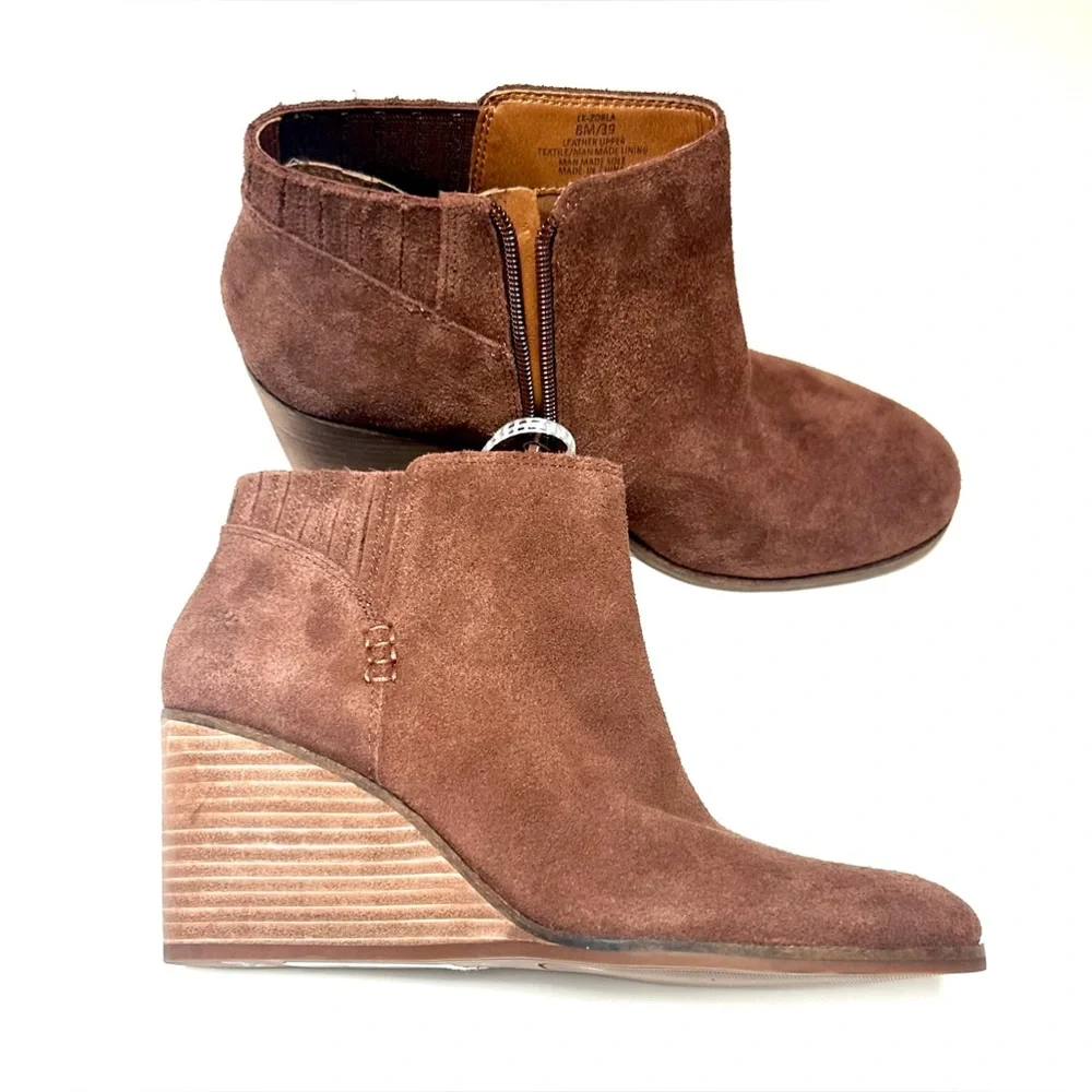 Lucky Brand Zorla Leather Wedged Zip Ankle Booties size 8/39 NWT - Picture 7 of 13